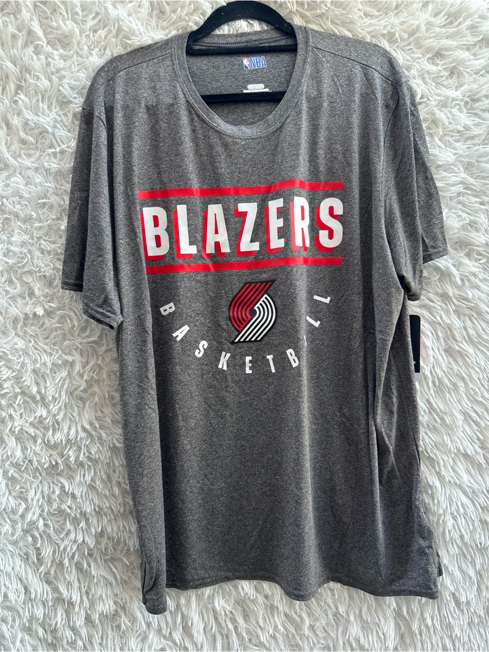 Portland Trail Blazers Gray NBA T-Shirt with Red Logo size XL